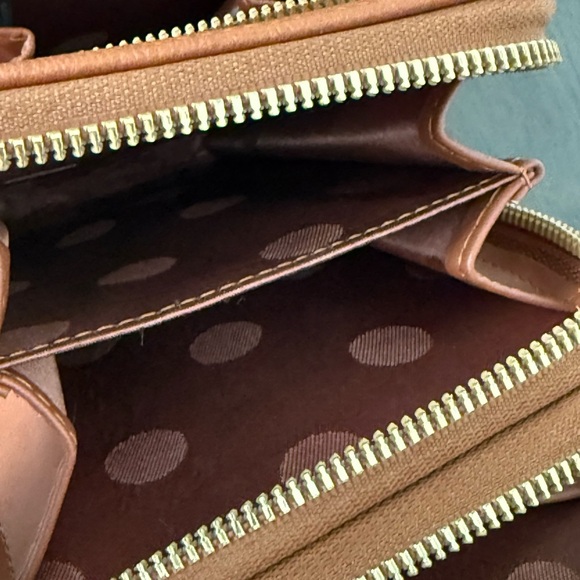 Malibu Skye Brianna Triple Zipper Crossbody Handbag Brown - Picture 9 of 13